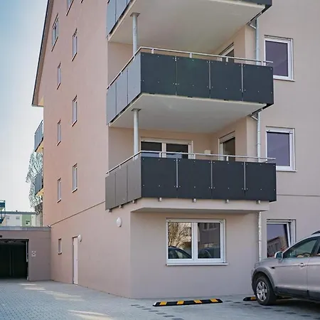 Warum-ins-hotel Hotel apartamentowy *